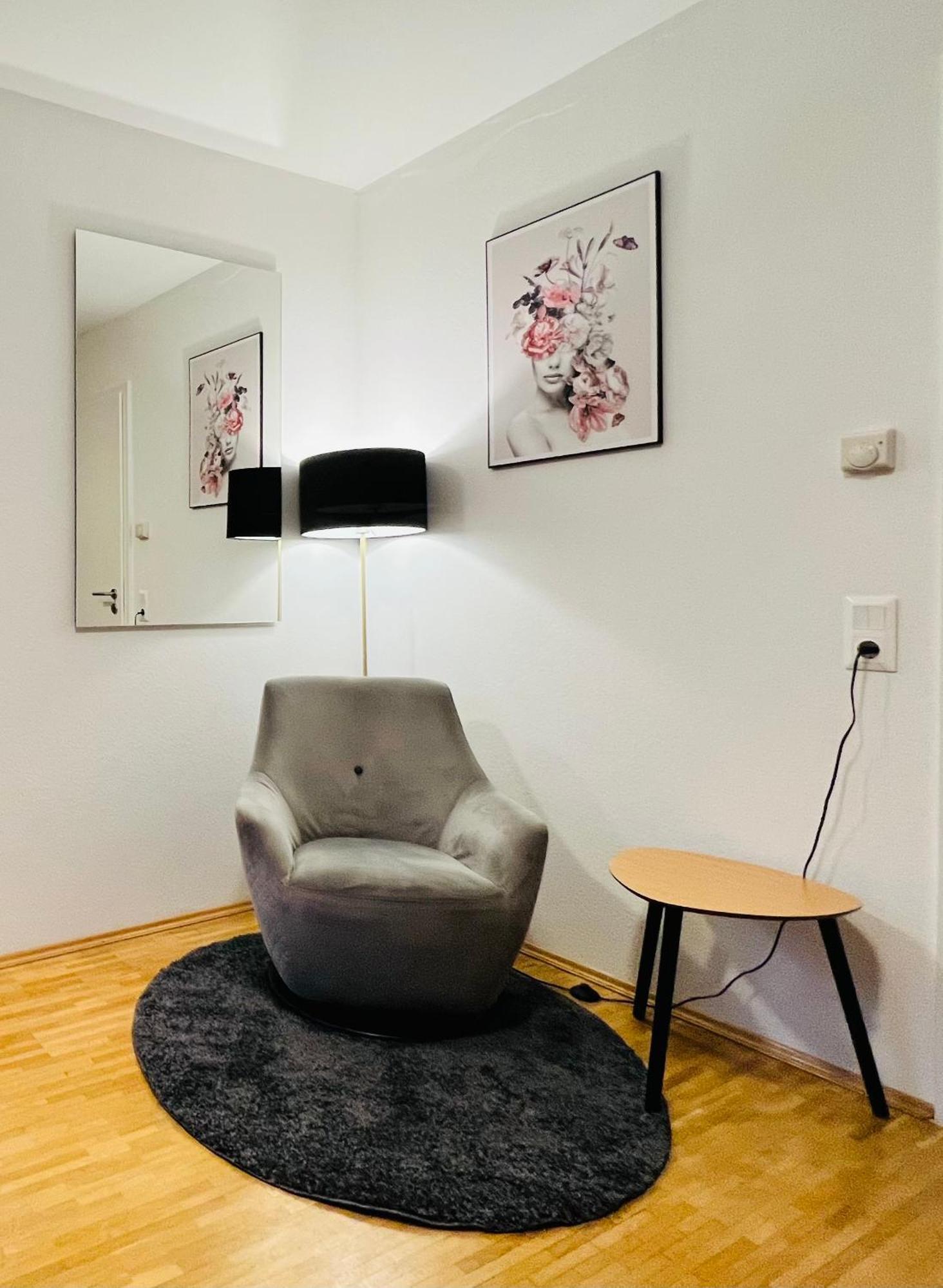 Stylish Apartment Naehe Hbf-Tiefgarage-Lift Hanóver Exterior foto